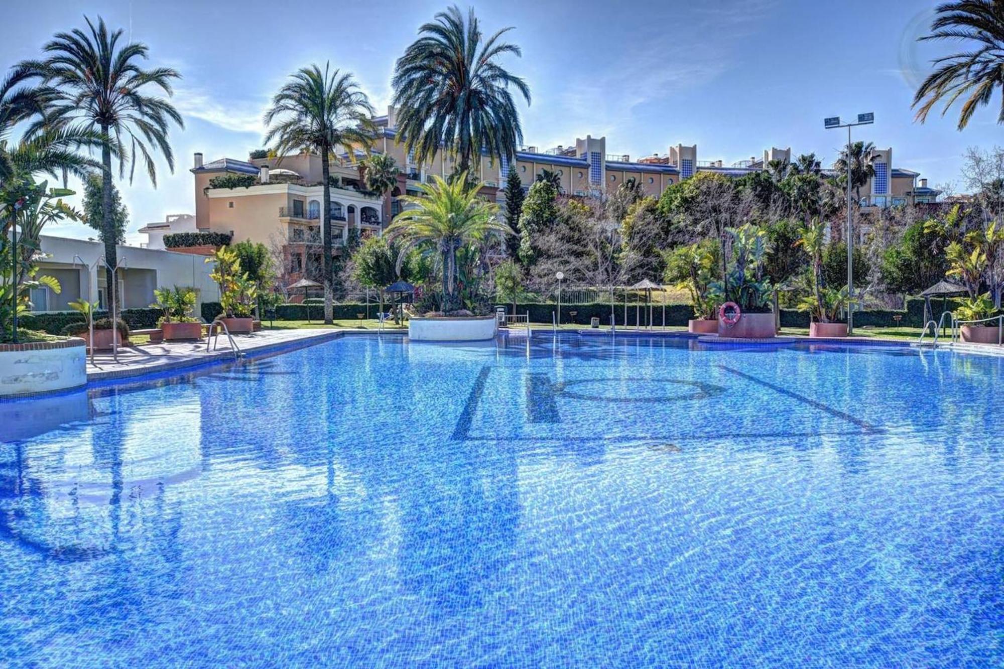 בנאלמדנה Frontal Sea View Apartment Benalbeach מראה חיצוני תמונה
