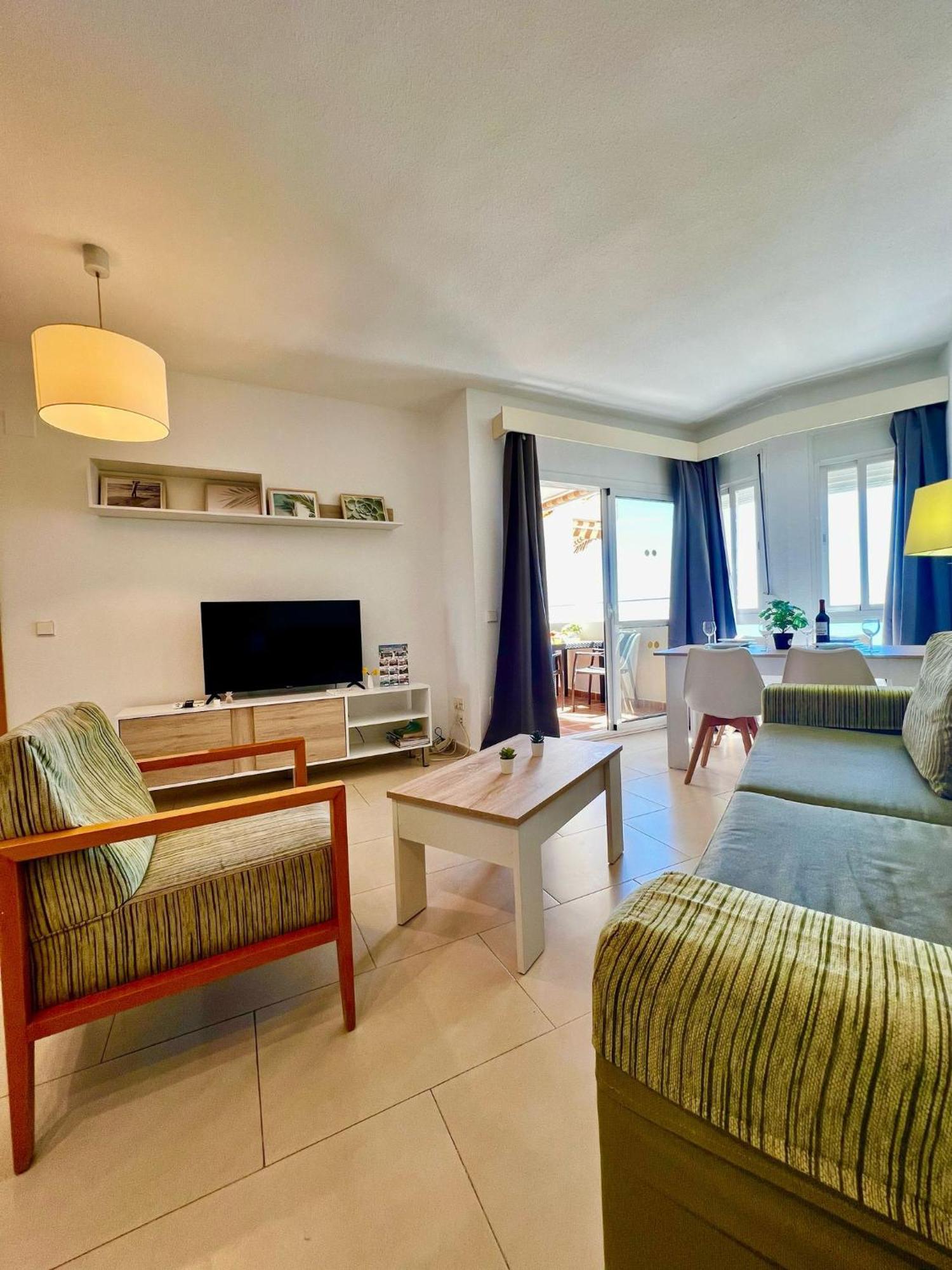 בנאלמדנה Frontal Sea View Apartment Benalbeach מראה חיצוני תמונה